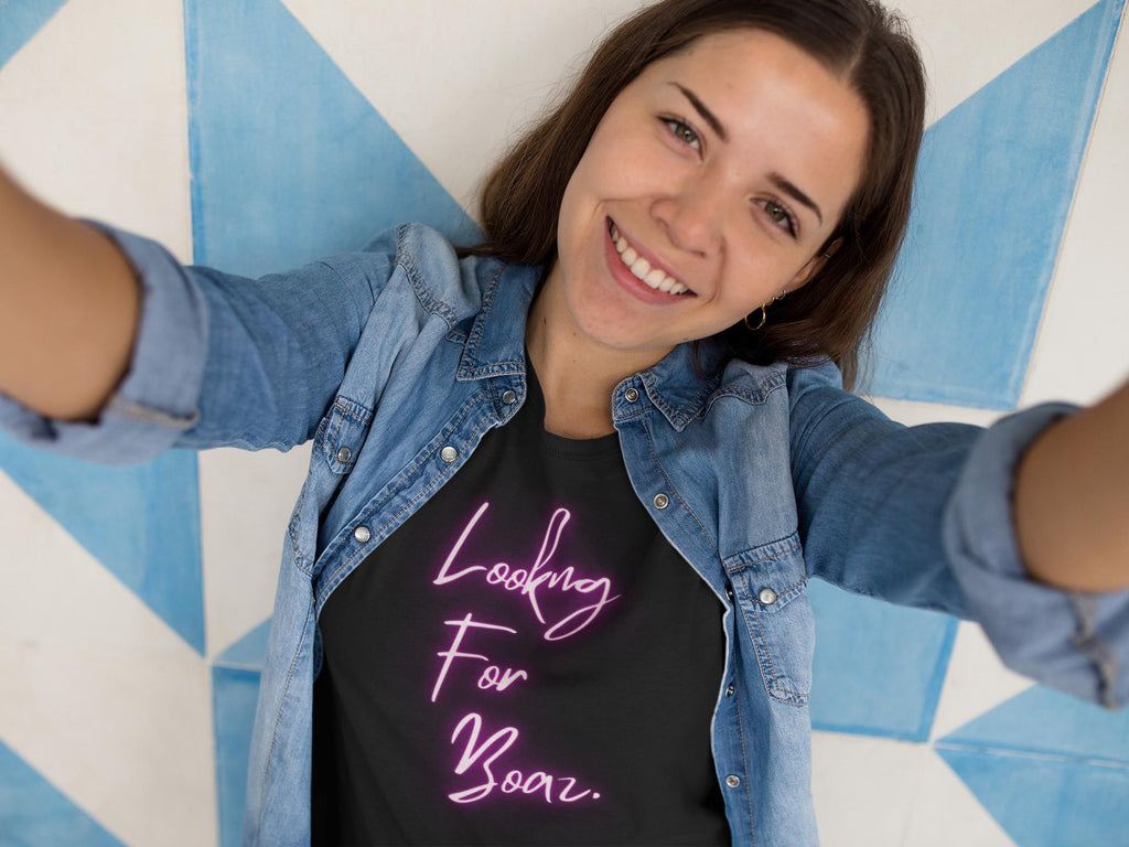 Looking For Boaz - Women's Tee
